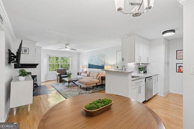 1024 Chastain Park Court, Atlanta, GA 30342