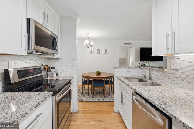 1024 Chastain Park Court, Atlanta, GA 30342