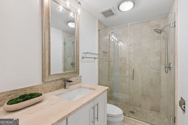1024 Chastain Park Court, Atlanta, GA 30342