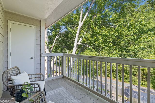 1024 Chastain Park Court, Atlanta, GA 30342
