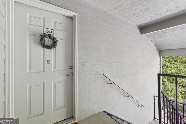 1024 Chastain Park Court, Atlanta, GA 30342