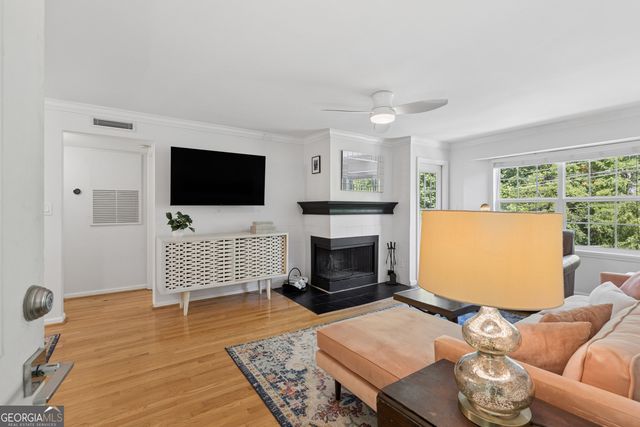 1024 Chastain Park Court, Atlanta, GA 30342