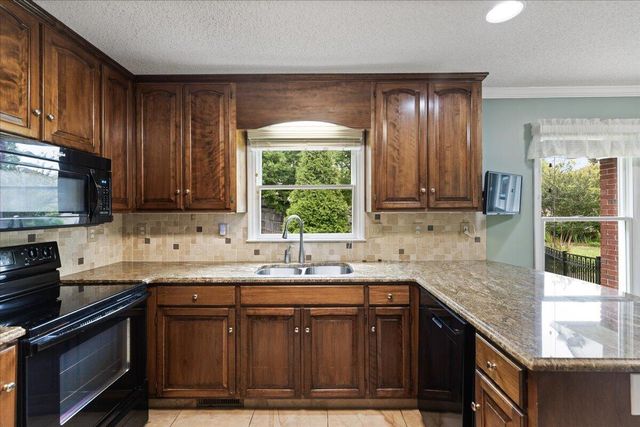 121 Park Creek Drive NW, Cleveland, TN 37312