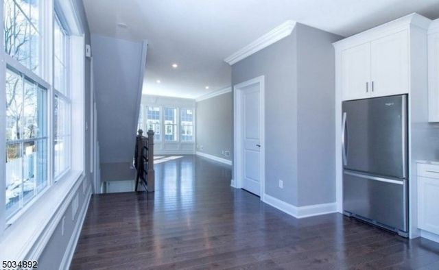 112 Cacciola Pl, Westfield Town, NJ 07090