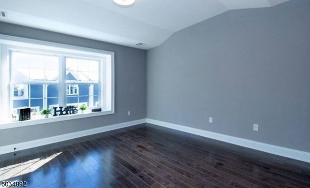 112 Cacciola Pl, Westfield Town, NJ 07090