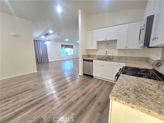 6451 Canyonlands Drive, Jurupa Valley, CA 92509