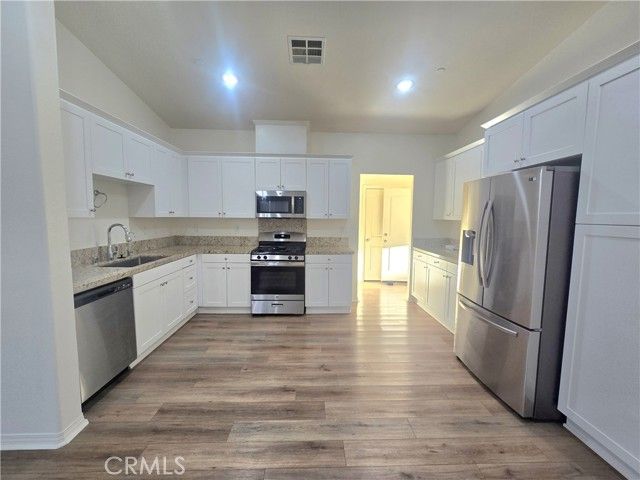 6451 Canyonlands Drive, Jurupa Valley, CA 92509