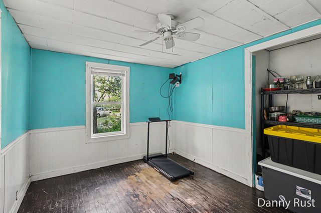 1430 Delz Drive, Laketon Twp, MI 49445