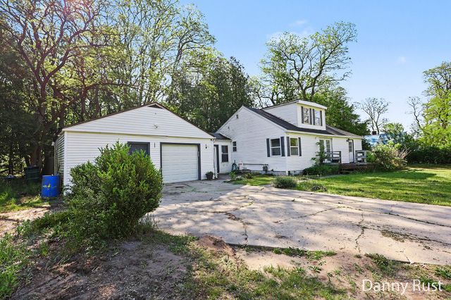 1430 Delz Drive, Laketon Twp, MI 49445