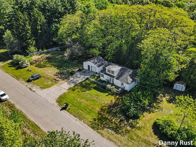 1430 Delz Drive, Laketon Twp, MI 49445