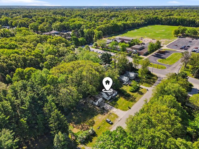 1430 Delz Drive, Laketon Twp, MI 49445