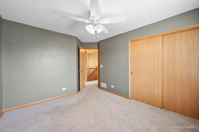 401 Evergreen Circle, Gilberts, IL 60136