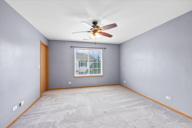 401 Evergreen Circle, Gilberts, IL 60136