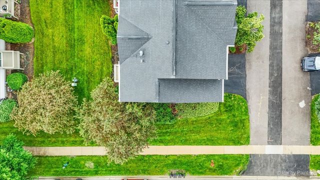 401 Evergreen Circle, Gilberts, IL 60136