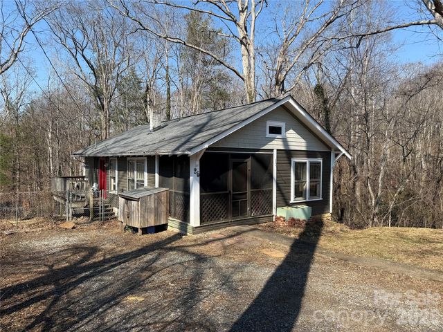 25 Craig Circle, Asheville, NC 28805