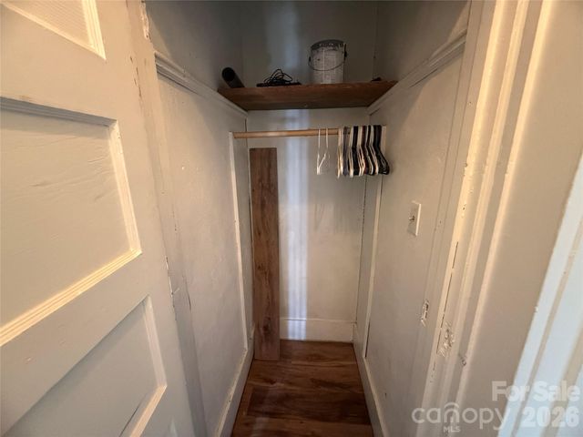 25 Craig Circle, Asheville, NC 28805