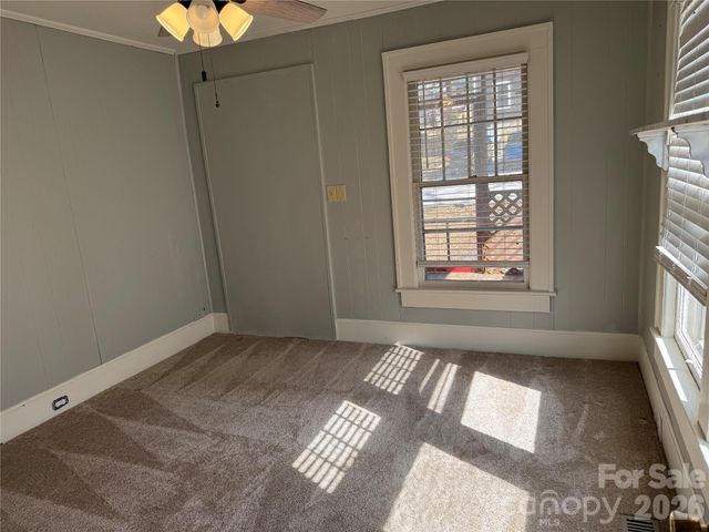 25 Craig Circle, Asheville, NC 28805