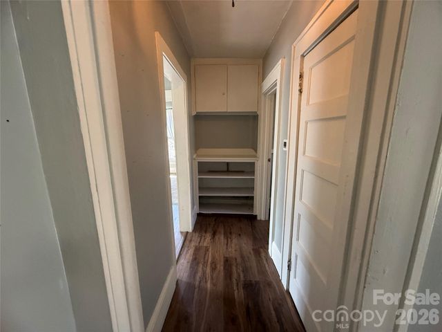 25 Craig Circle, Asheville, NC 28805