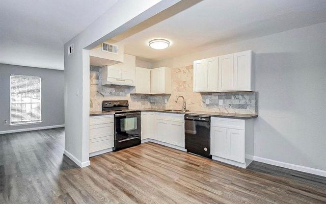 5100 Allendale Road 306, Houston, TX 77017