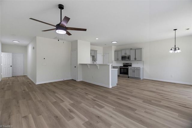 5911 Laurel Creek Court, Greensboro, NC 27405