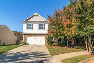 5911 Laurel Creek Court, Greensboro, NC 27405
