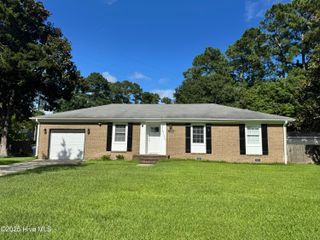 610 Winchester Road, Jacksonville, NC 28546