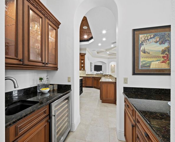 3129 FOUNDERS CLUB DRIVE, Sarasota, FL 34240