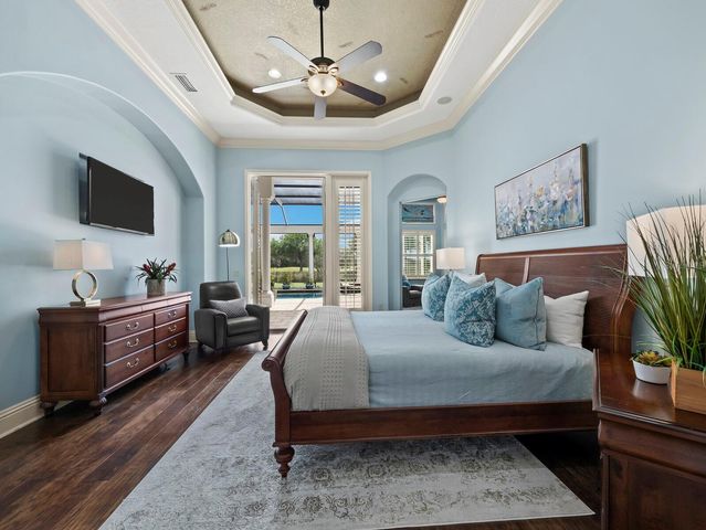 3129 FOUNDERS CLUB DRIVE, Sarasota, FL 34240