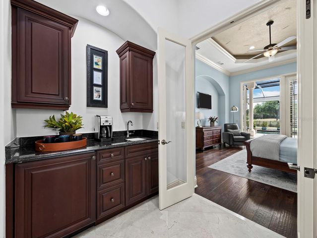3129 FOUNDERS CLUB DRIVE, Sarasota, FL 34240