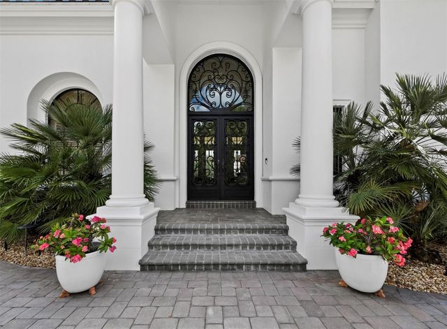 3129 FOUNDERS CLUB DRIVE, Sarasota, FL 34240