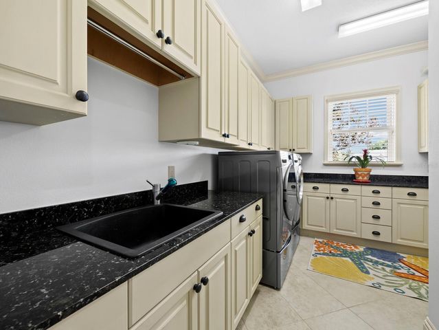 3129 FOUNDERS CLUB DRIVE, Sarasota, FL 34240