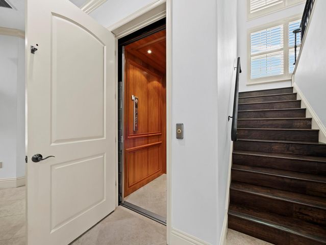 3129 FOUNDERS CLUB DRIVE, Sarasota, FL 34240