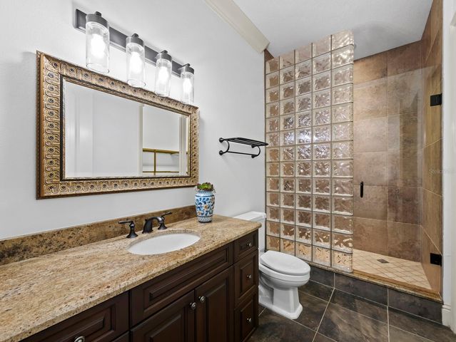 3129 FOUNDERS CLUB DRIVE, Sarasota, FL 34240