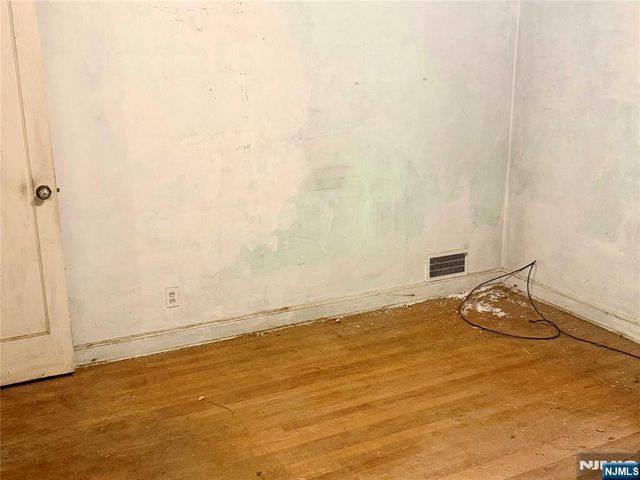 72-74 Hanford Street, Newark, NJ 07114