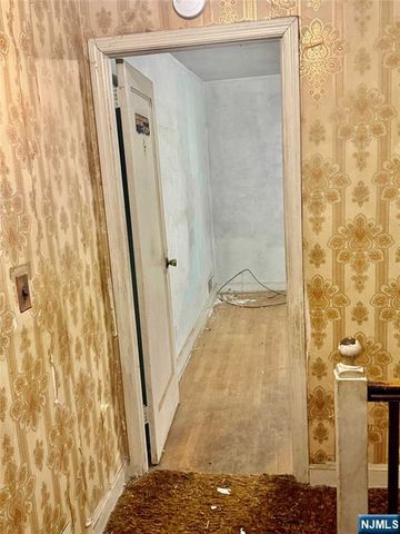 72-74 Hanford Street, Newark, NJ 07114