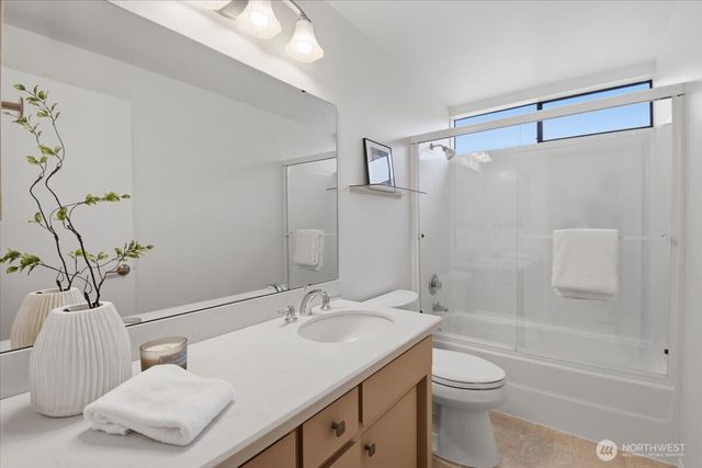 17816 NE 12th Street, Bellevue, WA 98008