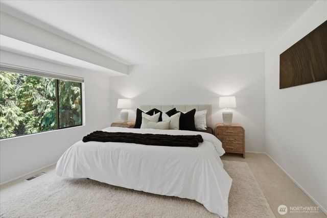17816 NE 12th Street, Bellevue, WA 98008