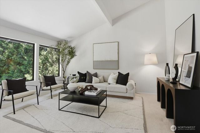 17816 NE 12th Street, Bellevue, WA 98008