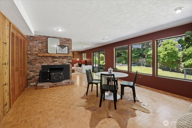17816 NE 12th Street, Bellevue, WA 98008