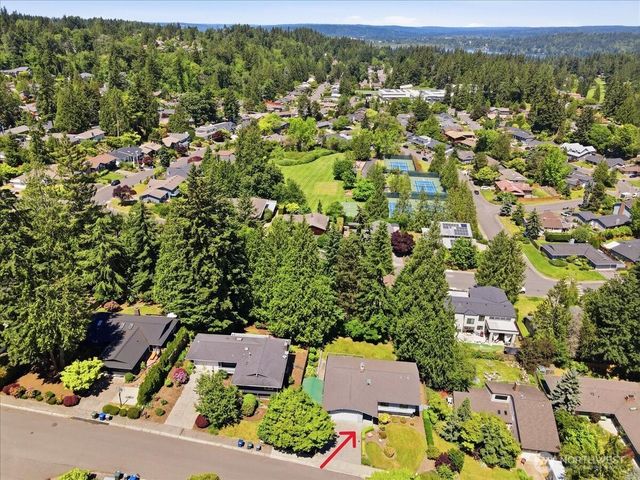 17816 NE 12th Street, Bellevue, WA 98008