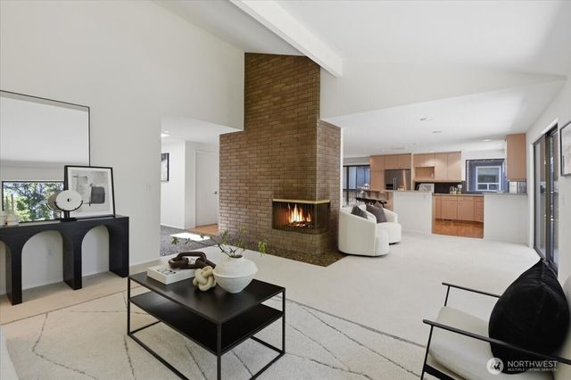 17816 NE 12th Street, Bellevue, WA 98008