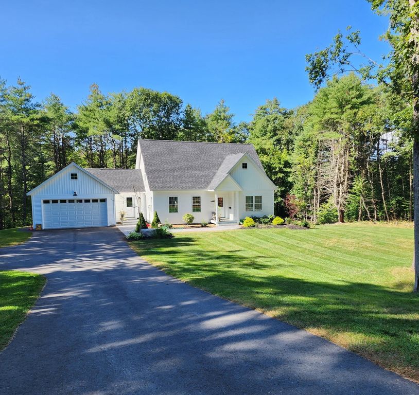 24 Laurel Street, Peterborough, NH 03458