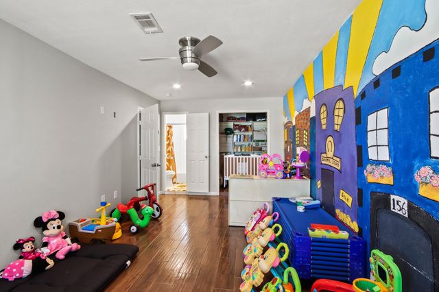 5302 Treaschwig Road, Spring, TX 77373