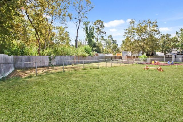 5302 Treaschwig Road, Spring, TX 77373
