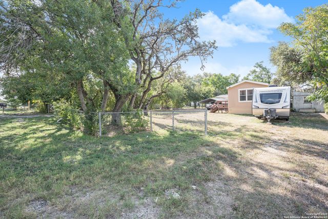 12106 Grapevine, San Antonio, TX 78245