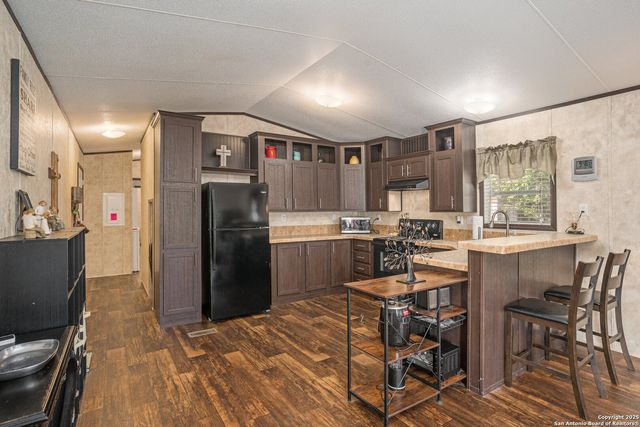 12106 Grapevine, San Antonio, TX 78245