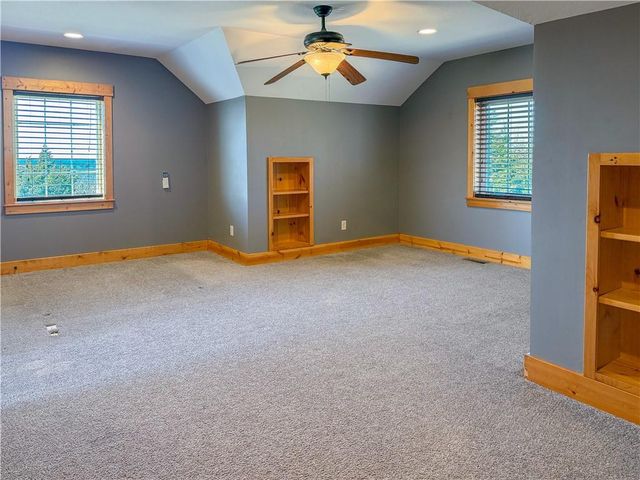 1028 N 600 Road, Baldwin City, KS 66006