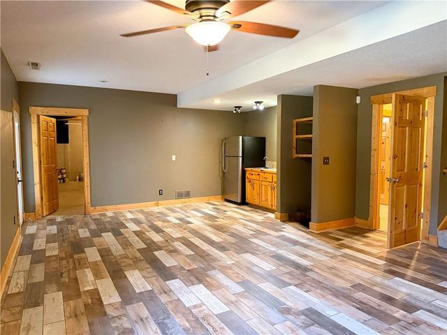 1028 N 600 Road, Baldwin City, KS 66006