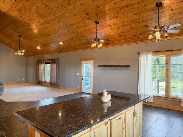 1028 N 600 Road, Baldwin City, KS 66006