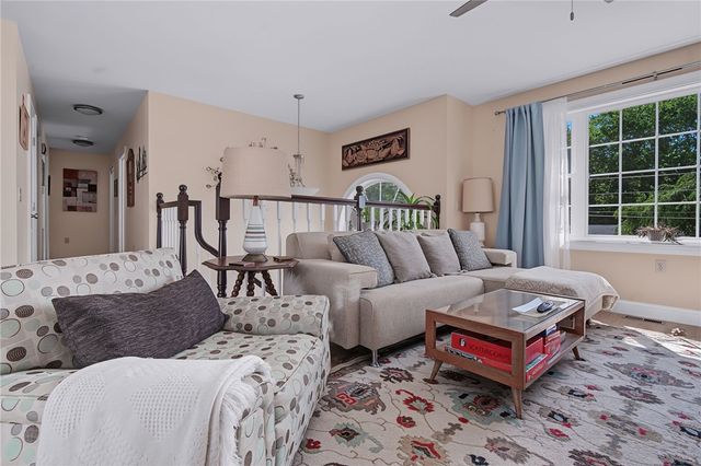 45 Oakwood Avenue, Providence, RI 02909